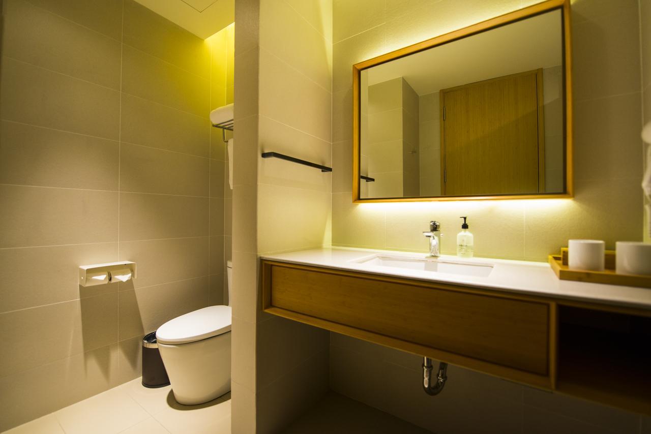 Ji Hotel Shanghai Hongqiao Transport Hub Linkong Zone Buitenkant foto