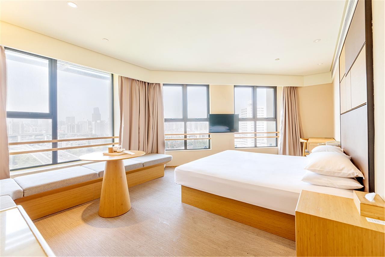 Ji Hotel Shanghai Hongqiao Transport Hub Linkong Zone Buitenkant foto