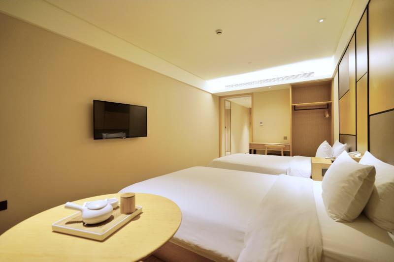 Ji Hotel Shanghai Hongqiao Transport Hub Linkong Zone Buitenkant foto